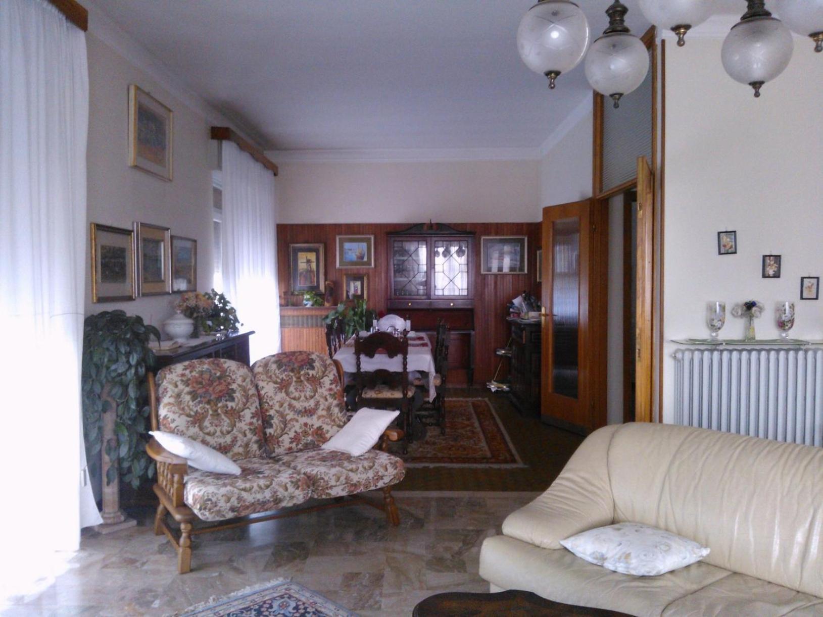 B&B Il Glicine Bedizzole Exterior photo