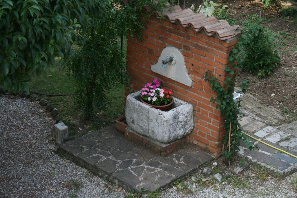 B&B Il Glicine Bedizzole Exterior photo